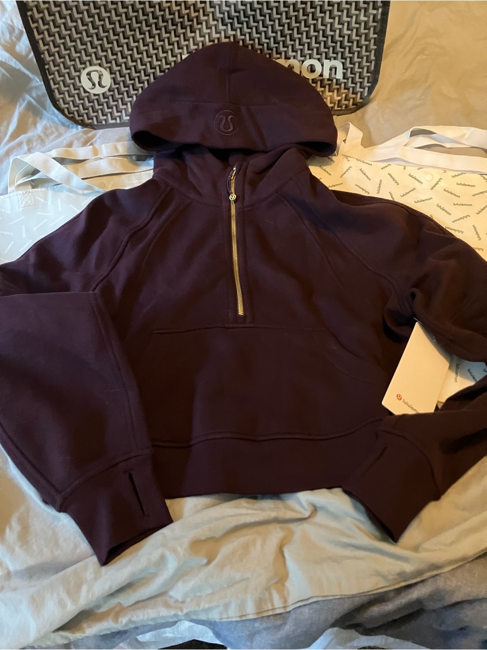 NWT Lululemon Scuba Oversized Hafl-Zip Hoodie, XS/S, BLACK PLUM/GOLD